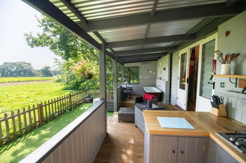 Thompson Hall Retreat Екстер'єр фото